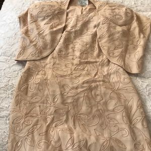 Dress designer